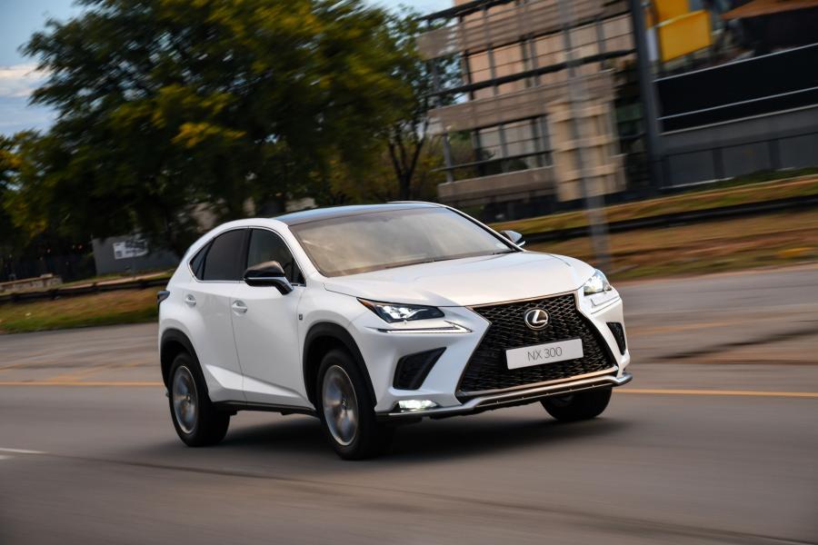  Lexus NX300 F-Sport 2017 года  (ZA) (фото 38 из 40)